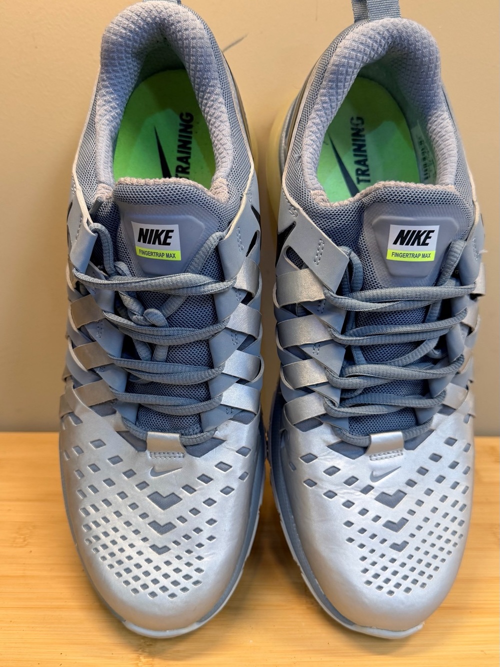 Nike Men's Athletic Training Shoes - Light Gray with Green Insole